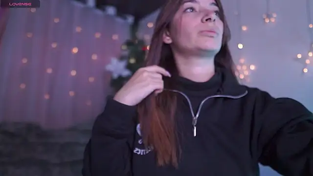 Snapshot of issa_monterrey chatting on November 24, 2025, 8:42 pm issa monterrey online show from November 24, 2025, 8:42 pm