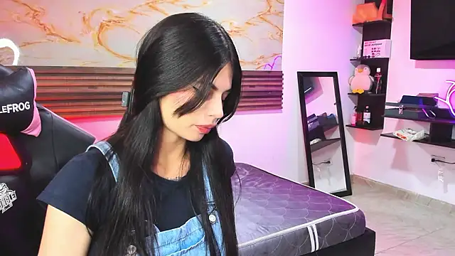 Cloe roouse online show from March 17, 2026, 7:39 pm