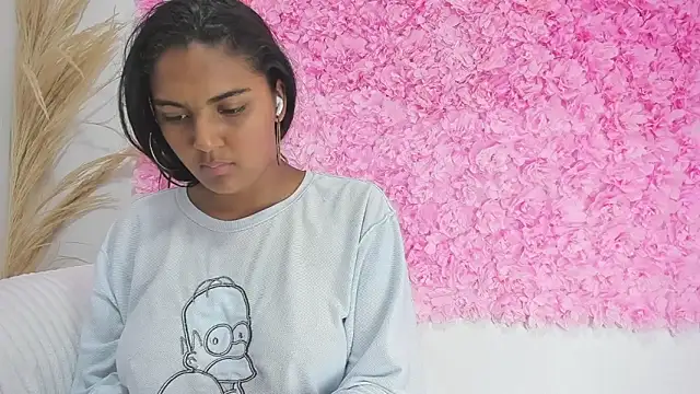 Snapshot of Melodymoore_ chatting on January 17, 2026, 10:13 pm Melodymoore online show from January 17, 2026, 10:13 pm