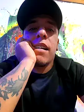 Snapshot of frankli2681 chatting on March 1, 2025, 12:50 am frankli2681 online show from March 1, 2025, 12:50 am