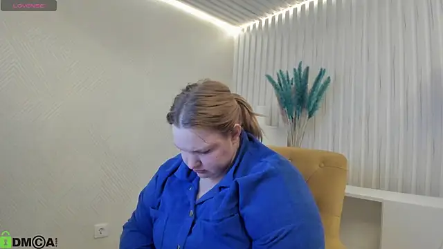 Snapshot of Amy_Hall chatting on October 18, 2025, 12:56 am Amy Hall online show from October 18, 2025, 12:56 am