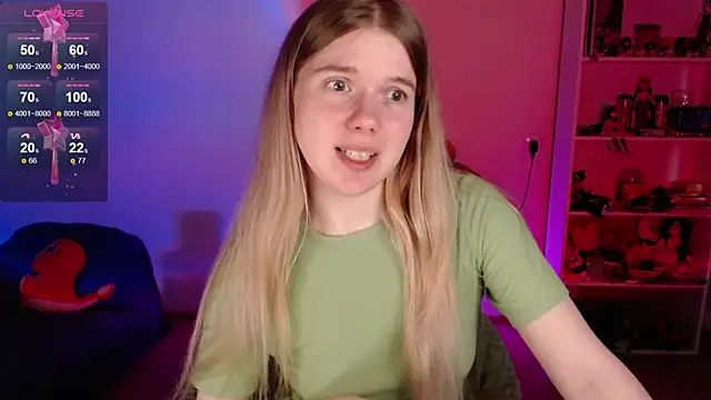 Strawberry juli online show from June 4, 2026, 7:24 am