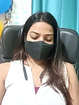 CRAZY  BITE online show from November 24, 2025, 6:52 pm