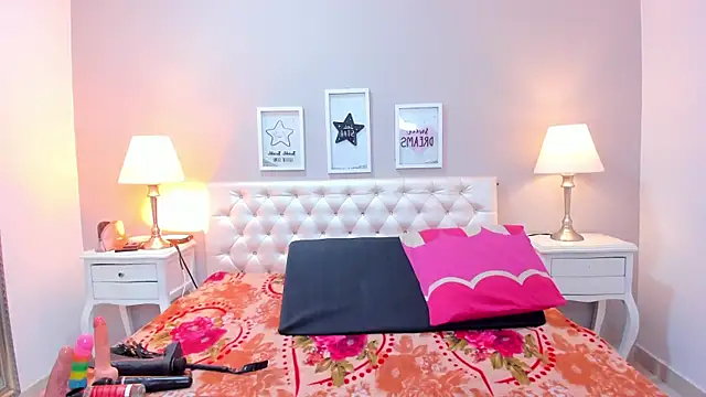 megan loviitz online show from November 8, 2025, 12:09 pm