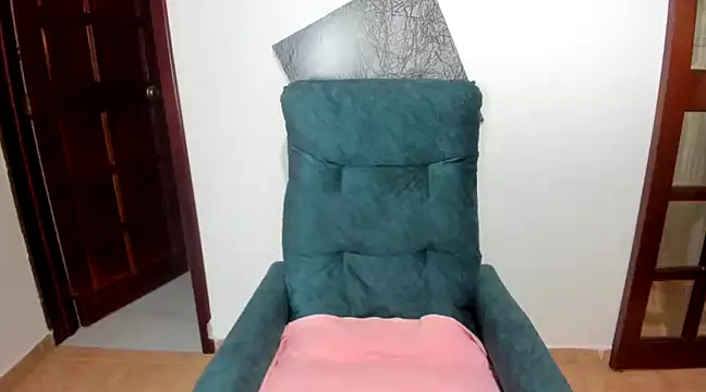 Snapshot of AnnaPerez_ chatting on March 3, 2025, 12:28 pm AnnaPerez online show from March 3, 2025, 12:28 pm
