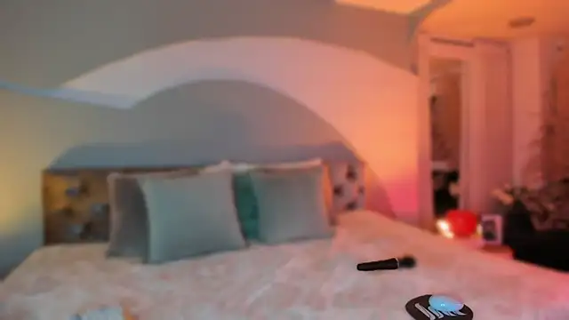 Snapshot of Elizabeth_clark_ chatting on November 11, 2025, 8:03 pm Elizabeth clark online show from November 11, 2025, 8:03 pm