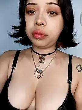 Snapshot of Akame_yumi chatting on November 9, 2025, 2:04 am Akame yumi online show from November 9, 2025, 2:04 am