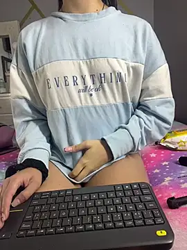 Snapshot of angellicaa_ chatting on February 4, 2026, 2:12 pm angellicaa online show from February 4, 2026, 2:12 pm