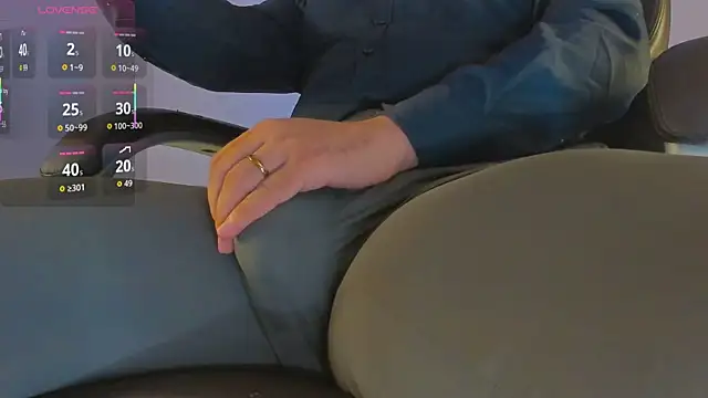 Snapshot of MxsterJohn chatting on February 17, 2026, 3:15 am MxsterJohn online show from February 17, 2026, 3:15 am