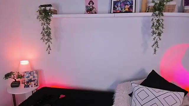 Snapshot of purplemoonn_ chatting on September 13, 2025, 11:10 am purplemoonn online show from September 13, 2025, 11:10 am