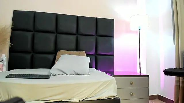 SeleneLujan online show from March 12, 2026, 11:47 am