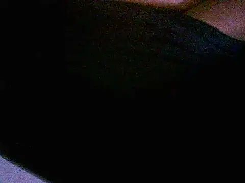 Snapshot of EroticMonster chatting on September 17, 2025, 9:50 pm EroticMonster online show from September 17, 2025, 9:50 pm