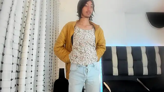 loverisu-coral online show from January 10, 2026, 10:27 pm