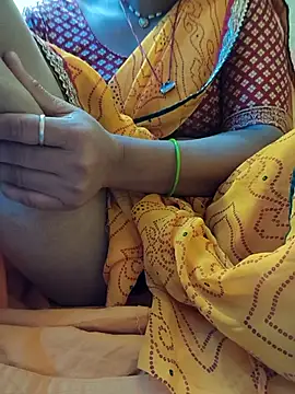 Snapshot of Devi_Chatterjee chatting on November 20, 2025, 9:10 am Devi Chatterjee online show from November 20, 2025, 9:10 am