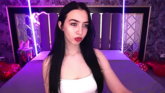 Snapshot of WildKittenX_ chatting on February 13, 2026, 6:46 am WildKittenX online show from February 13, 2026, 6:46 am