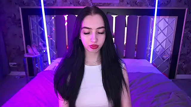 Snapshot of WildKittenX_ chatting on March 4, 2026, 6:43 am WildKittenX online show from March 4, 2026, 6:43 am