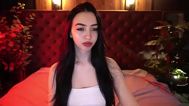 Snapshot of WildKittenX_ chatting on February 11, 2026, 6:46 am WildKittenX online show from February 11, 2026, 6:46 am