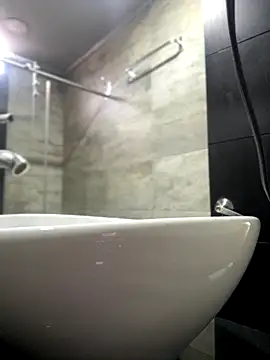 Mila LS online show from September 30, 2025, 1:17 pm