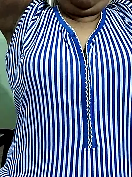 Snapshot of abinaya26 chatting on February 8, 2026, 6:27 pm abinaya26 online show from February 8, 2026, 6:27 pm