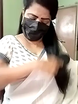 Snapshot of abinaya26 chatting on February 9, 2026, 2:48 pm abinaya26 online show from February 9, 2026, 2:48 pm