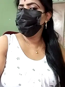 Snapshot of abinaya26 chatting on February 19, 2026, 2:58 pm abinaya26 online show from February 19, 2026, 2:58 pm