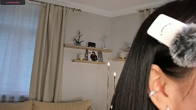 RanelDiva online show from November 29, 2025, 7:19 am