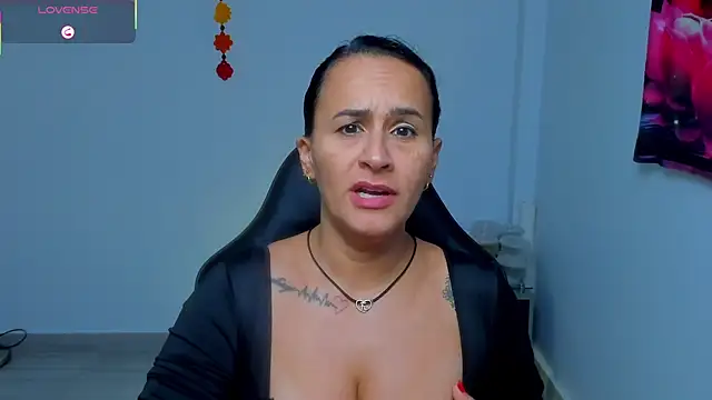 Snapshot of Sara_Charmy chatting on May 16, 2026, 11:20 am Sara Charmy online show from May 16, 2026, 11:20 am