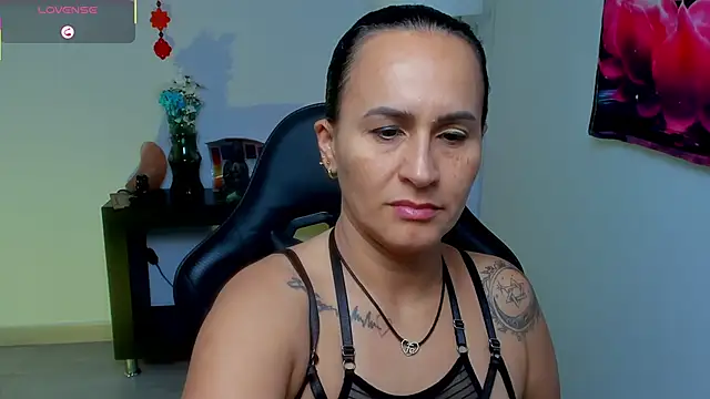Snapshot of Sara_Charmy chatting on June 3, 2026, 11:11 am Sara Charmy online show from June 3, 2026, 11:11 am