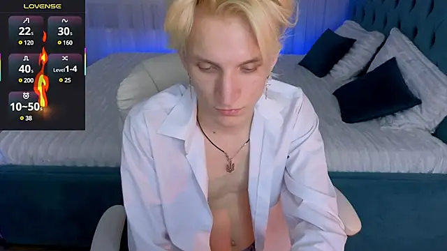 Snapshot of Limon_chik chatting on March 14, 2025, 2:08 pm Limon chik online show from March 14, 2025, 2:08 pm