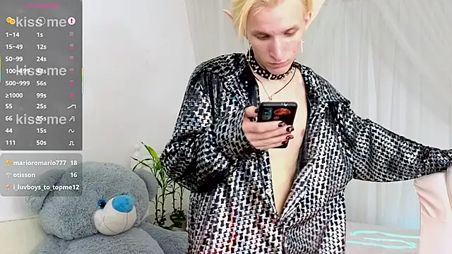 Snapshot of Limon_chik chatting on March 19, 2025, 10:42 pm Limon chik online show from March 19, 2025, 10:42 pm