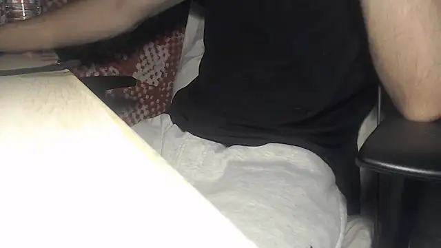 Snapshot of GreekDaddyNickOfficial chatting on October 22, 2025, 9:46 pm GreekDaddyNickOfficial online show from October 22, 2025, 9:46 pm