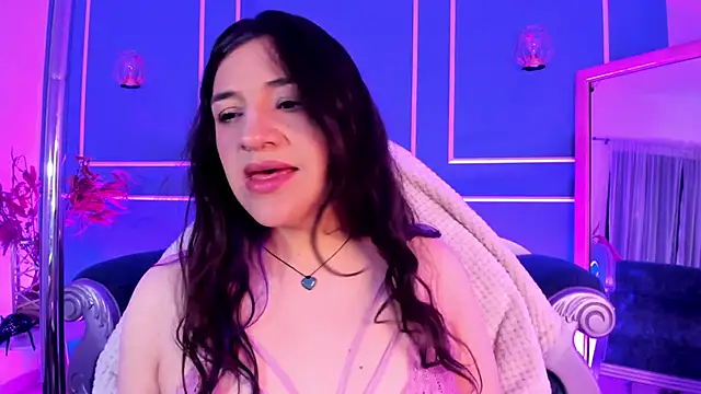 TaraTaylorr online show from December 16, 2025, 3:11 am