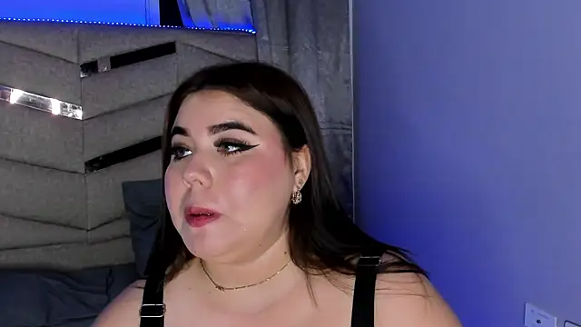 Snapshot of MadissonLee__ chatting on January 7, 2026, 9:42 pm MadissonLee online show from January 7, 2026, 9:42 pm