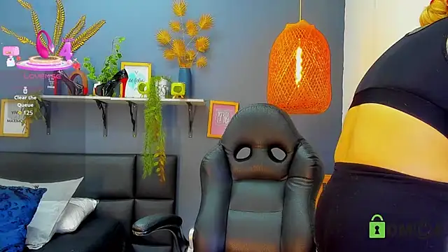 yessila parker online show from April 18, 2026, 8:49 am