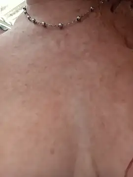 Sexy-Woman-Mature online show from December 5, 2025, 2:04 pm