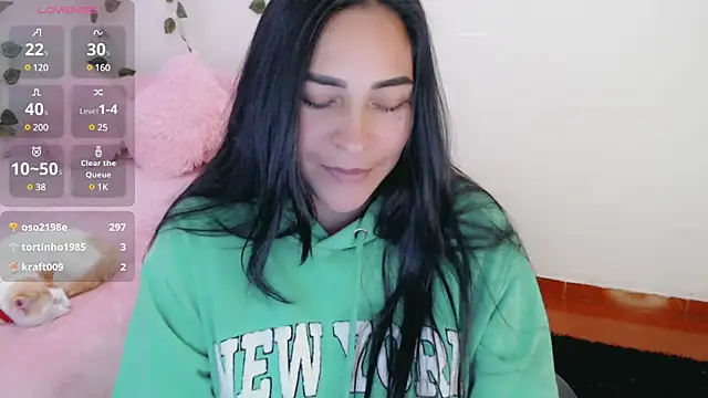 Snapshot of luna_lgomez_ chatting on March 13, 2025, 2:23 pm luna lgomez  online show from March 13, 2025, 2:23 pm