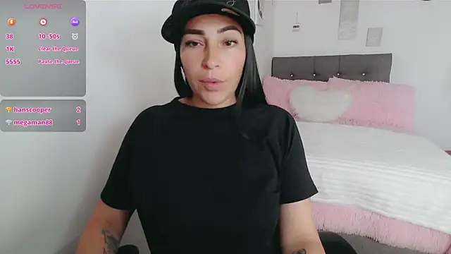 Snapshot of luna_lgomez_ chatting on December 17, 2025, 1:38 pm luna lgomez online show from December 17, 2025, 1:38 pm