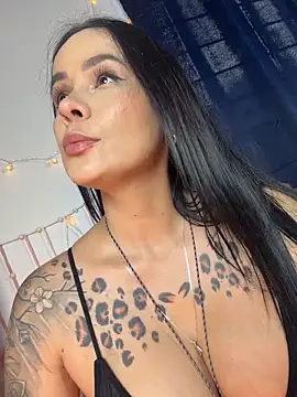 HotAlana  online show from March 17, 2026, 7:06 pm