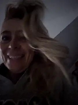 Snapshot of Sara_Valkyri chatting on November 12, 2025, 8:56 pm Sara Valkyri online show from November 12, 2025, 8:56 pm