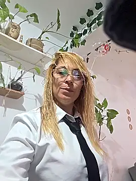 Snapshot of Sara_Valkyri chatting on February 10, 2026, 7:46 pm Sara Valkyri online show from February 10, 2026, 7:46 pm