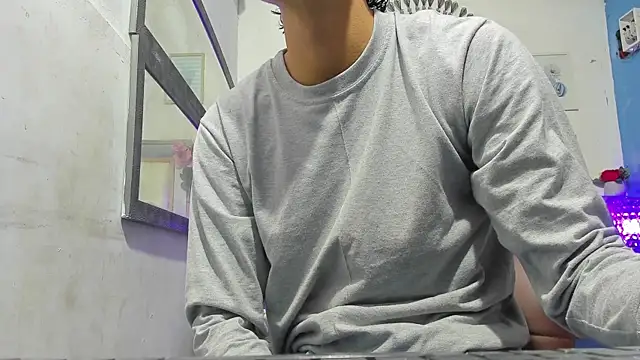 Snapshot of heiker_ chatting on March 21, 2025, 2:18 am heiker online show from March 21, 2025, 2:18 am