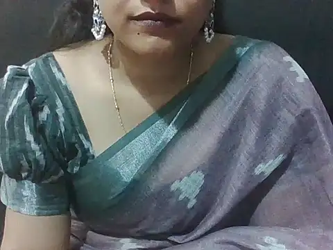 Snapshot of sugandha_bhabhi chatting on May 22, 2026, 5:00 pm sugandha bhabhi online show from May 22, 2026, 5:00 pm
