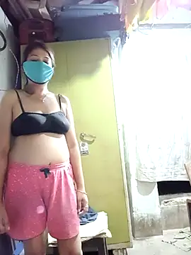 Snapshot of mens_weakness chatting on March 3, 2025, 5:52 pm mens weakness online show from March 3, 2025, 5:52 pm