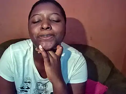 Snapshot of sexyhips2001 chatting on March 8, 2025, 3:24 pm sexyhips2001 online show from March 8, 2025, 3:24 pm