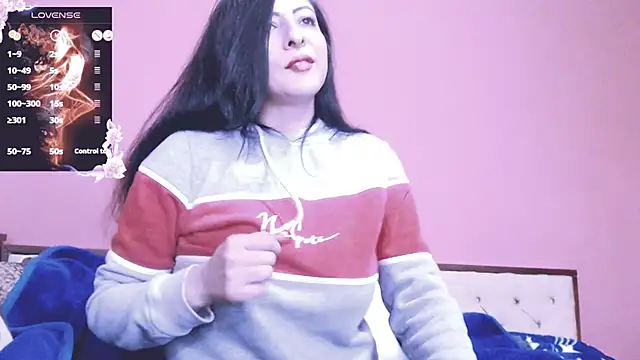 Snapshot of Alina_eve chatting on October 4, 2025, 1:45 pm Alina eve online show from October 4, 2025, 1:45 pm