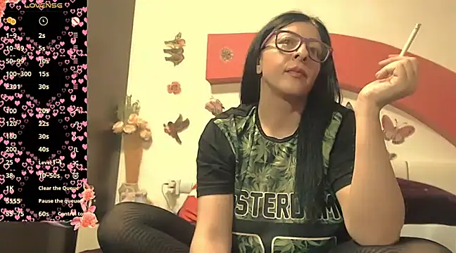 Snapshot of Alina_eve chatting on March 22, 2025, 10:04 pm Alina eve online show from March 22, 2025, 10:04 pm