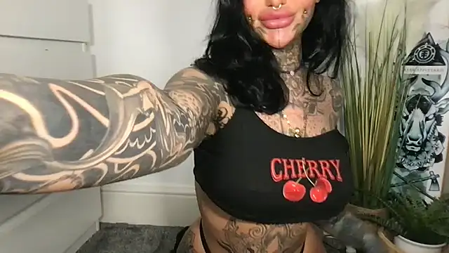 Snapshot of Peaches_and_the_Cream chatting on March 2, 2026, 2:35 pm Peaches and the Cream online show from March 2, 2026, 2:35 pm