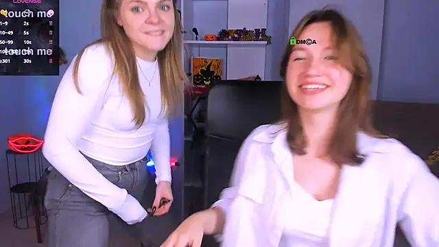 helli belli online show from October 26, 2025, 2:12 am