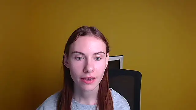 Snapshot of Fiona_Night chatting on March 4, 2025, 3:15 pm Fiona Night online show from March 4, 2025, 3:15 pm