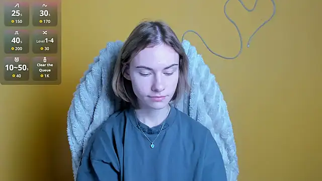 Fiona Night online show from November 30, 2025, 6:14 am